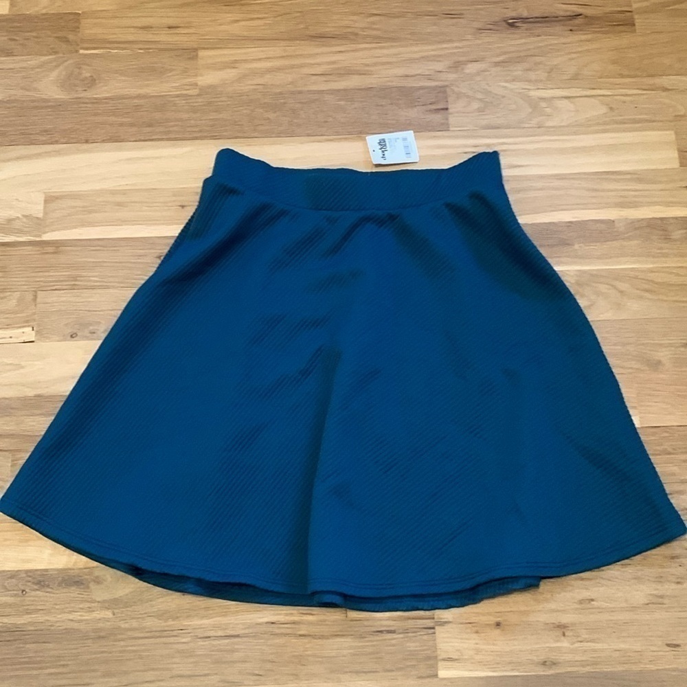 NWT Charlotte Russe Elastic Waist Ribbed Teal Mini Skirt w/ Flare Women’s S
